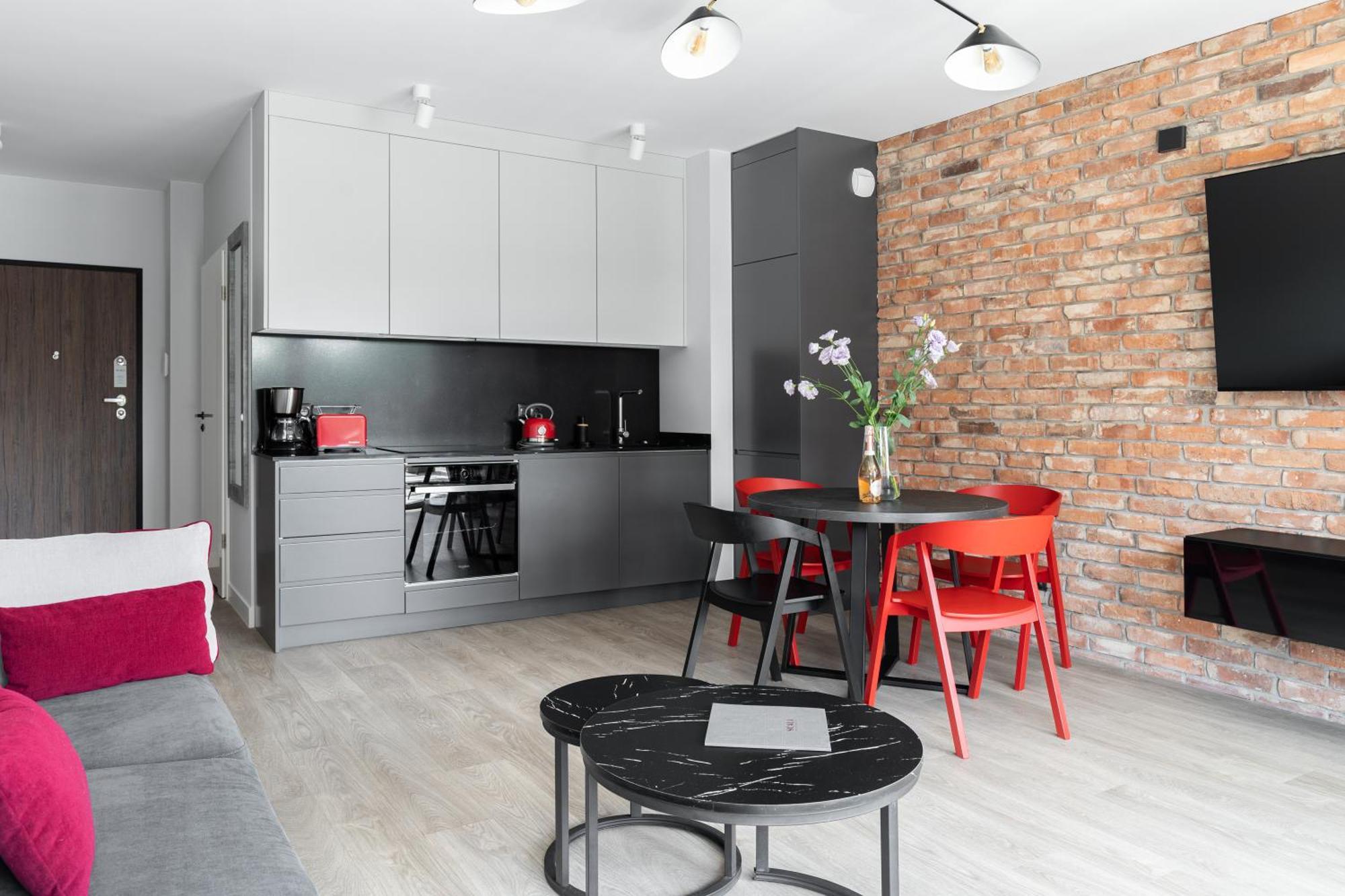 Scala City Center Apartments With Parking By Lion Apartments — Photos 2